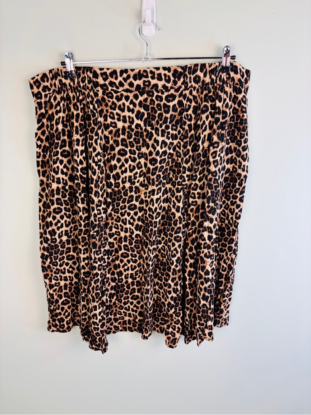 Torrid Animal Print Challis Button-Front Skirt Size 3X - Picture 4 of 4